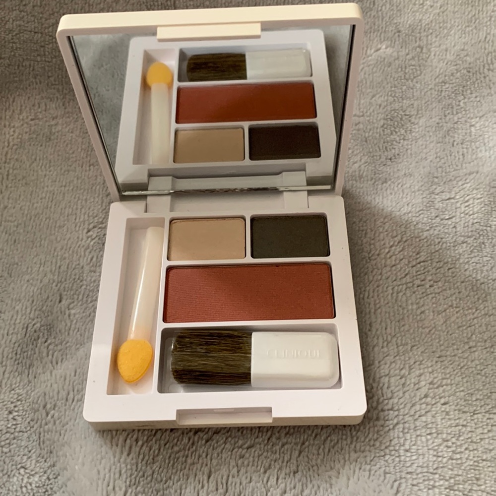 CLINIQUE Eyeshadow Blush Travel Palette 06 neutral territory NEW